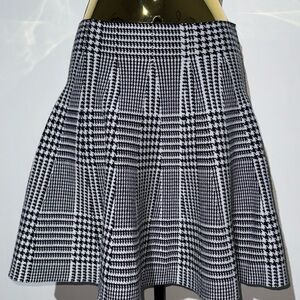 Hesperus Black & White Houndstooth Knit Skirt